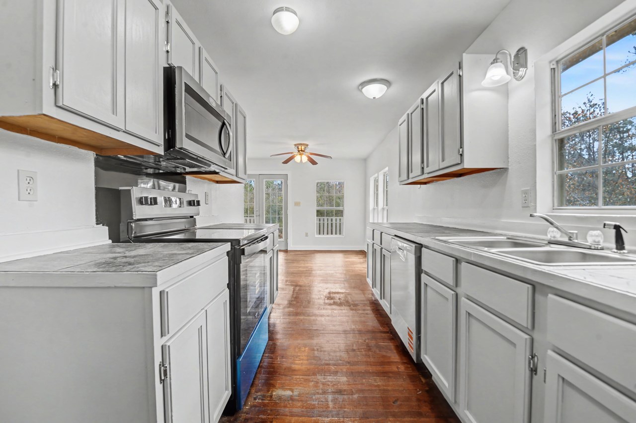 new stove, dishwasher and microwave